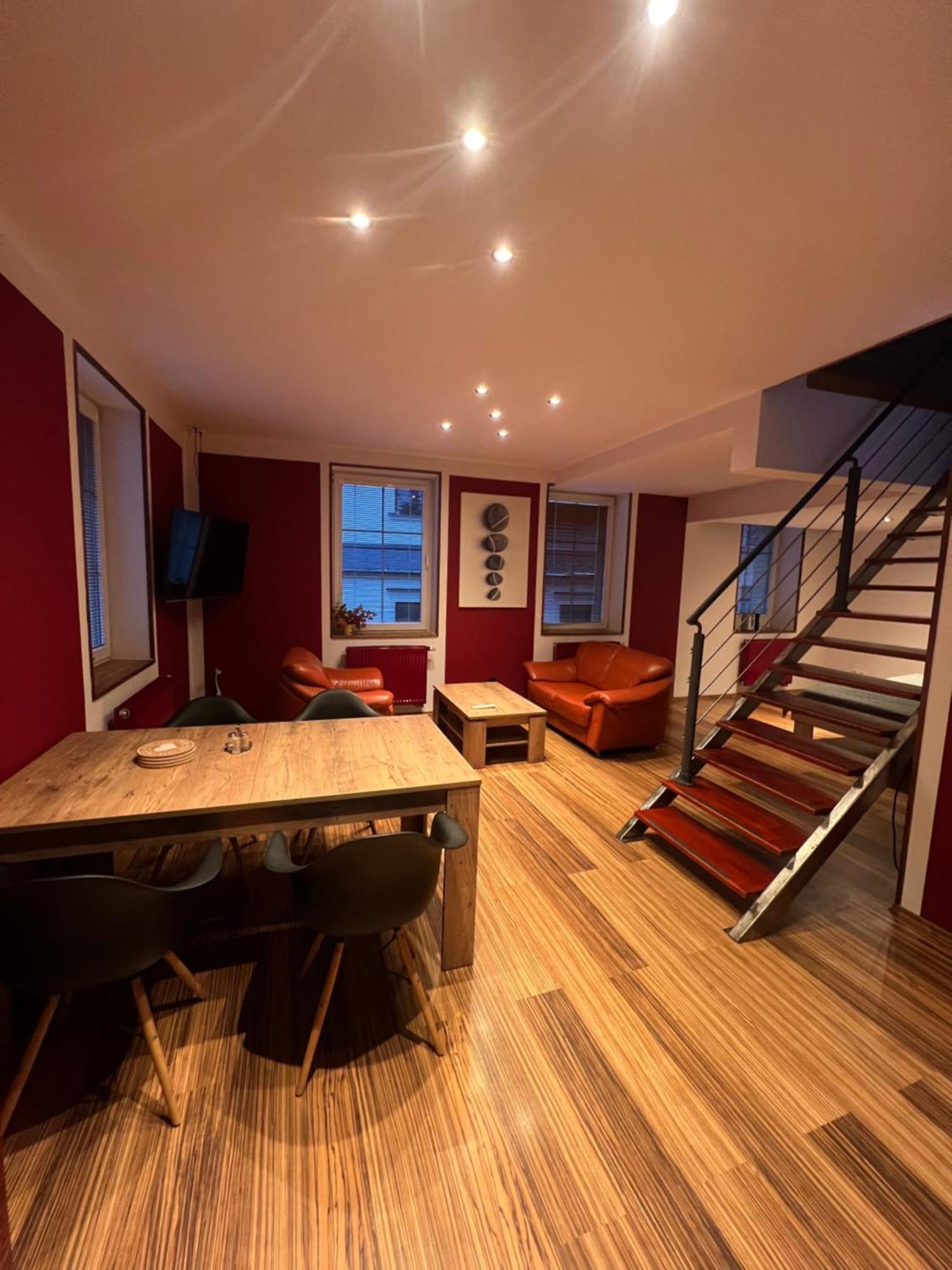 Appartement Luxusni Mezonet V Centru à Liberec Extérieur photo